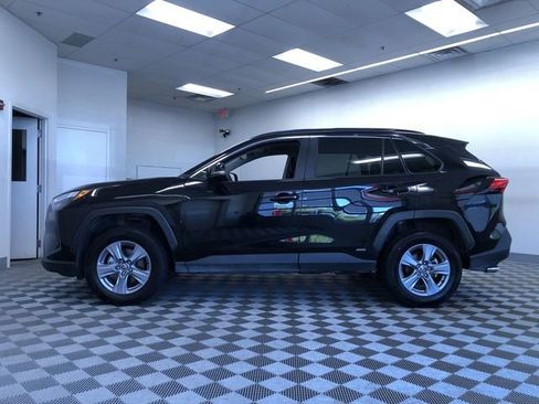 Certified 2025 Toyota RAV4 XLE AWD/4WD image 11