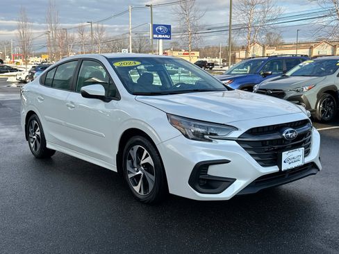 Used 2024 Subaru Legacy Premium image 5