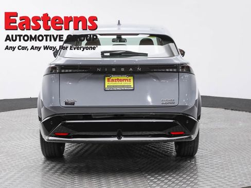 Used 2024 Nissan Ariya AWD image 6