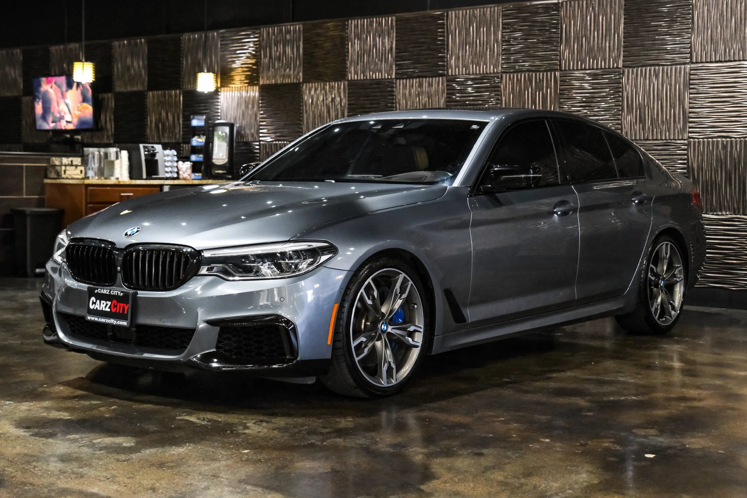 Used 2020 BMW M550i xDrive w/ Executive Package AWD/4WD image 8