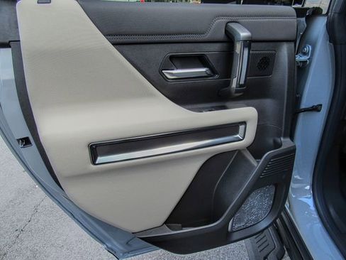 New 2026 GMC Hummer EV SUV image 17