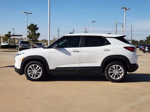 Used 2024 Chevrolet TrailBlazer LS w/ LS Convenience Package image 5