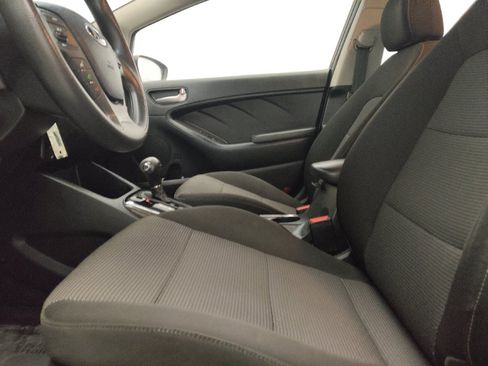 Used 2017 Kia Forte LX FWD image 17