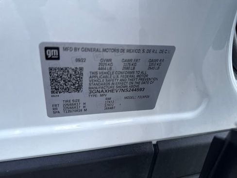 Certified 2022 Chevrolet Equinox LS image 28