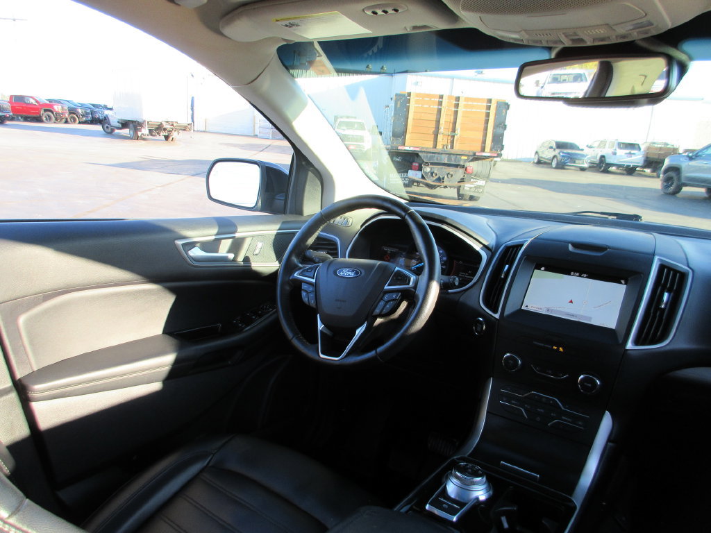 Used 2019 Ford Edge SEL w/ Equipment Group 201A AWD/4WD image 24