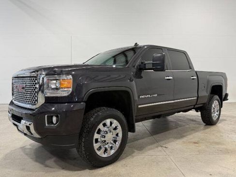 Used 2015 GMC Sierra 2500 Denali w/ Duramax Plus Package AWD/4WD image 1