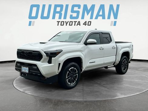 Certified 2024 Toyota Tacoma TRD Sport w/ TRD Sport Upgrade Package AWD/4WD image 3