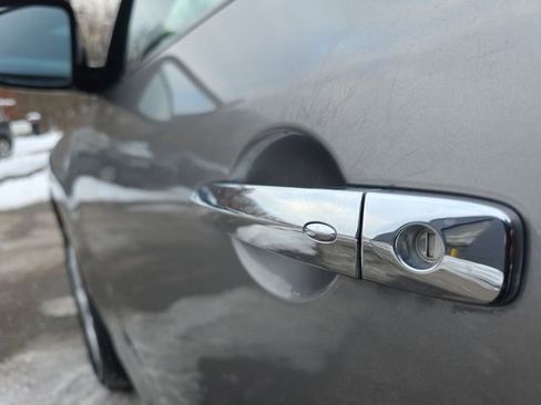 Used 2011 Nissan Murano SV image 29