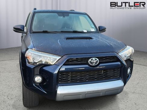 Used 2019 Toyota 4Runner TRD Off-Road Premium AWD/4WD image 5