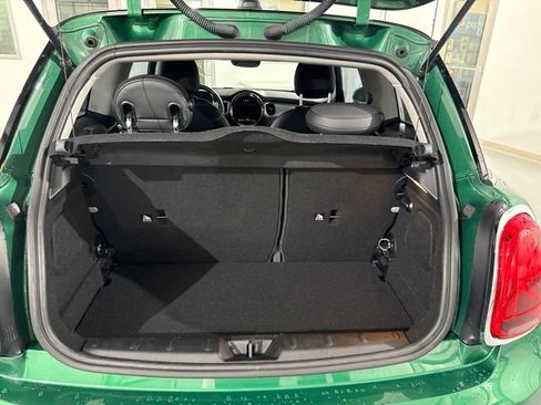 Used 2022 MINI Cooper 2-Door Hardtop FWD image 9
