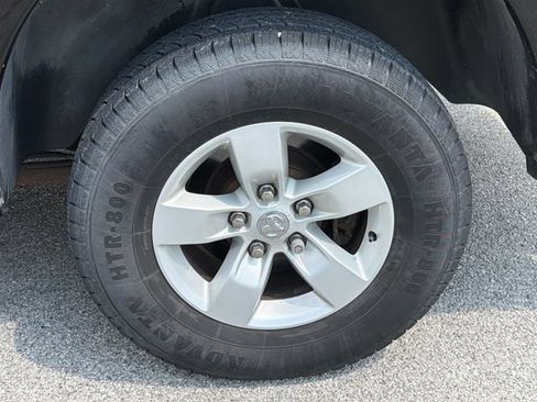 Used 2017 RAM 1500 ST w/ SXT Appearance Group AWD/4WD image 32