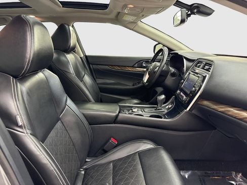 Used 2018 Nissan Maxima Platinum FWD image 41