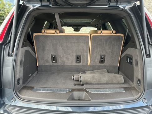 Used 2021 Cadillac Escalade Sport w/ Driver Assist Tech Package image 19