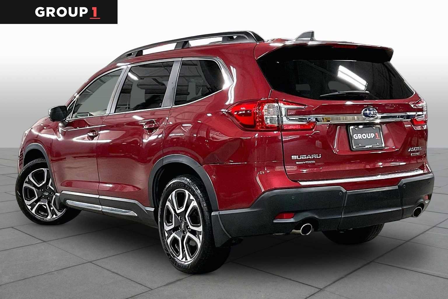 Used 2023 Subaru Ascent Limited w/ Technology Package AWD/4WD image 12