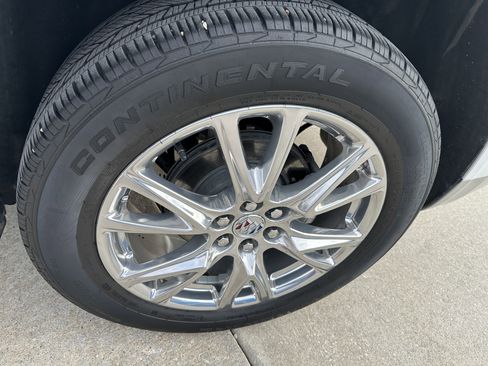 Used 2024 Buick Enclave Premium w/ Experience Buick Package image 9