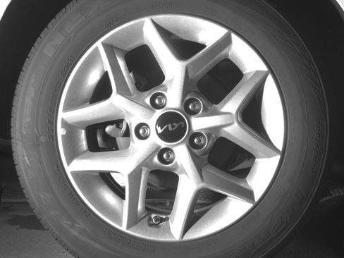 Used 2025 Kia Soul LX w/ LX Technology Package image 15