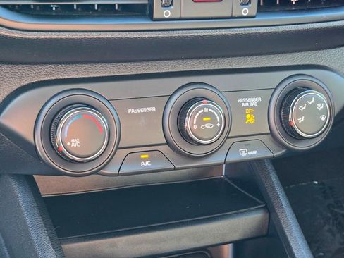 Used 2023 Kia Forte LXS w/ LXS Technology Package image 30