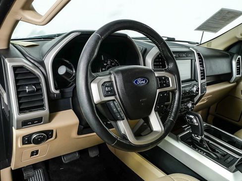 Used 2017 Ford F150 Lariat w/ Equipment Group 502A Luxury image 4