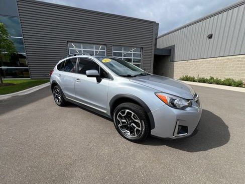 Used 2016 Subaru Crosstrek 2.0i Premium AWD/4WD image 3