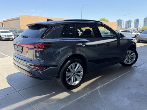 Used 2025 Audi Q6 e-tron Premium Plus w/ Premium Plus RWD image 4