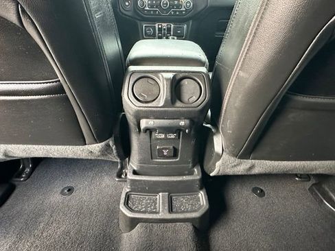 Used 2021 Jeep Wrangler Unlimited Sahara AWD/4WD image 34