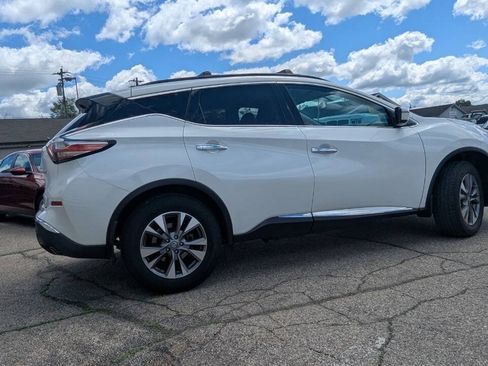 Used 2016 Nissan Murano SV w/ Cargo Package FWD image 9