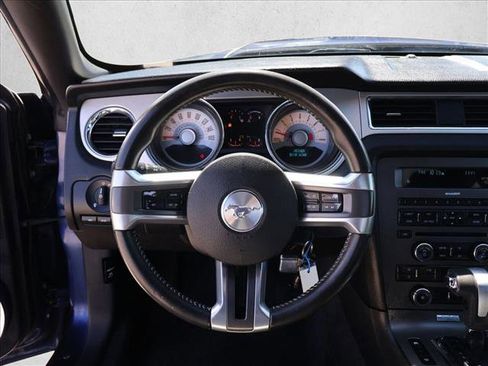 Used 2011 Ford Mustang Premium w/ 203A Rapid Spec Order Code RWD image 11