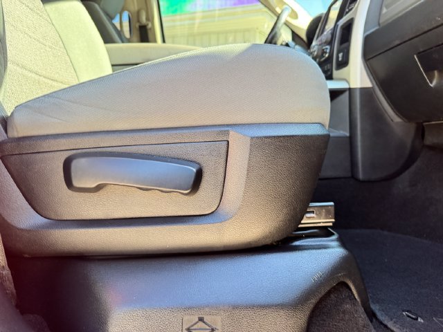 Used 2015 RAM 1500 Big Horn AWD/4WD image 31