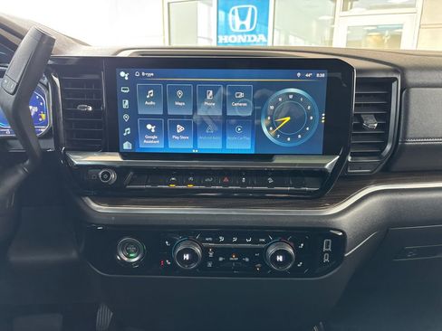 Used 2022 Chevrolet Silverado 1500 LT Trail Boss image 13