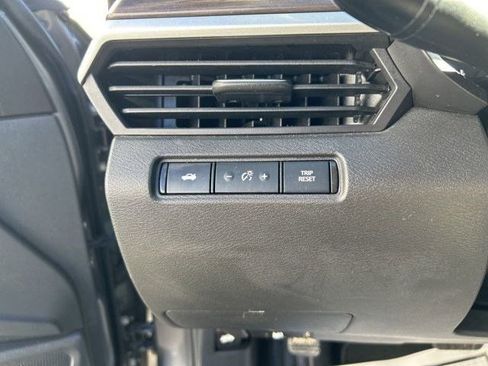 Used 2024 Nissan Altima 2.5 SV image 18