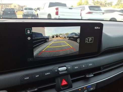 Used 2025 Kia K4 FWD image 15