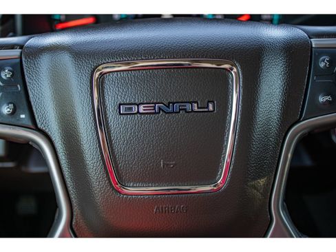Used 2020 GMC Yukon Denali w/ Open Road Package AWD/4WD image 42