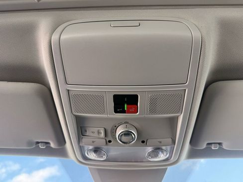 Used 2022 Volkswagen Passat 2.0T image 24