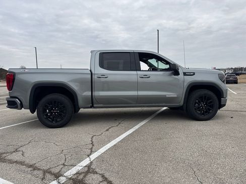 New 2026 GMC Sierra 1500 Elevation image 7