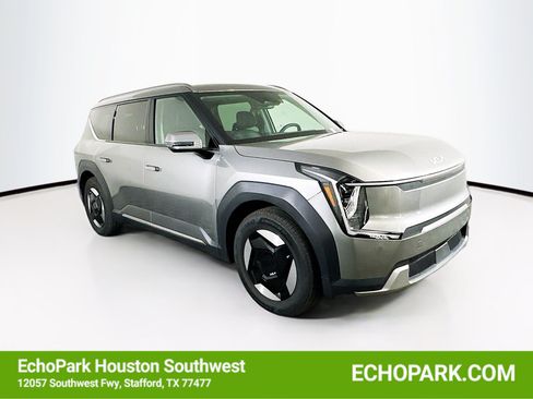 Used 2024 Kia EV9 Wind AWD/4WD image 1