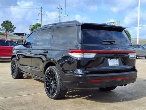 Certified 2024 Lincoln Navigator Reserve AWD/4WD image 22
