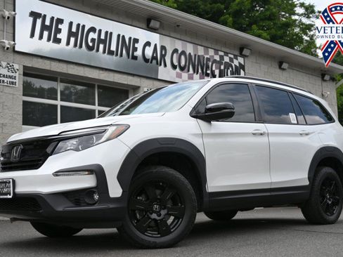 Used 2022 Honda Pilot TrailSport image 1