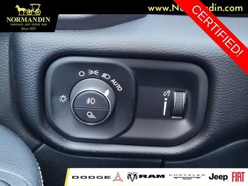 Certified 2025 RAM 2500 Big Horn AWD/4WD image 14