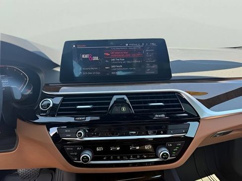Used 2020 BMW 540i xDrive w/ Premium Package AWD/4WD image 17
