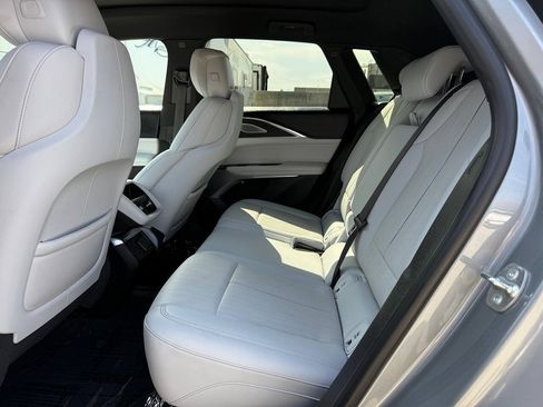 Used 2024 Cadillac Lyriq Sport AWD/4WD image 14