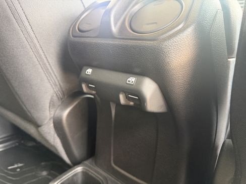 Used 2021 Jeep Wrangler Unlimited Sport AWD/4WD image 27
