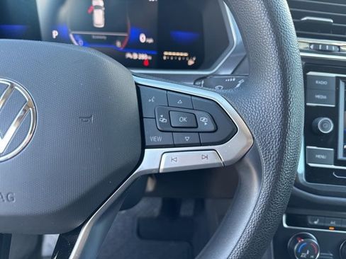Used 2022 Volkswagen Tiguan S image 13