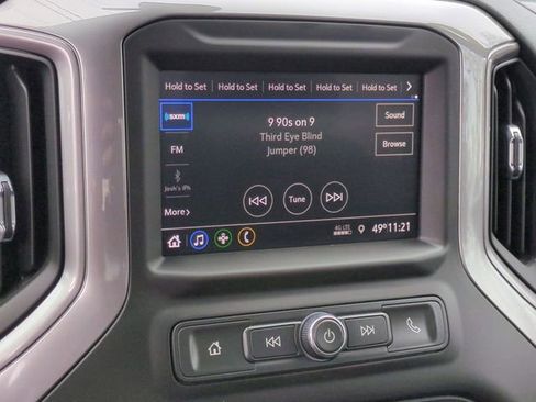 Certified 2022 Chevrolet Silverado 2500 Custom w/ Custom Value Package AWD/4WD image 14