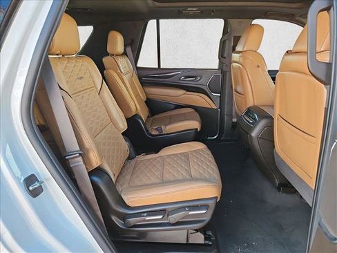 Used 2022 Cadillac Escalade Premium Luxury w/ Performance Package image 23