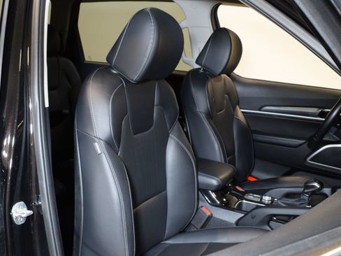 Used 2022 Kia Telluride S FWD image 32