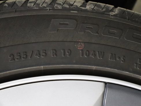 Used 2023 Tesla Model Y Long Range image 46