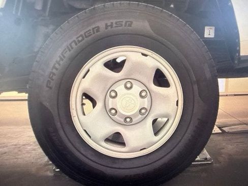 Used 2022 Toyota Tacoma SR RWD image 9