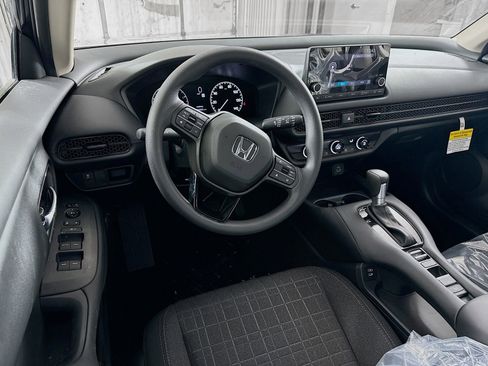 Used 2024 Honda HR-V LX image 7