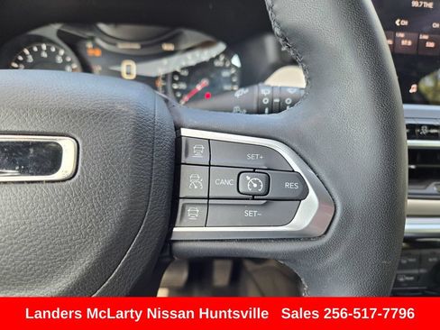 Used 2025 Jeep Compass Limited AWD/4WD image 25