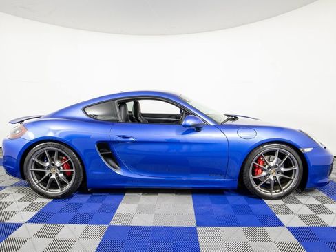 Used 2016 Porsche Cayman GTS image 4